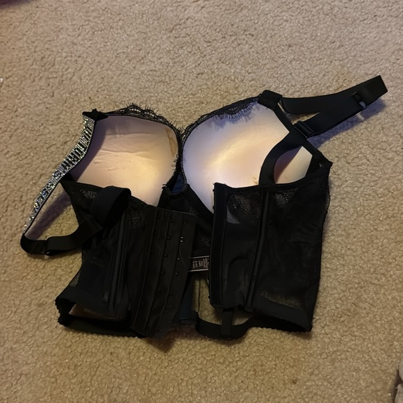 push-up bra - Picture 2 of 3